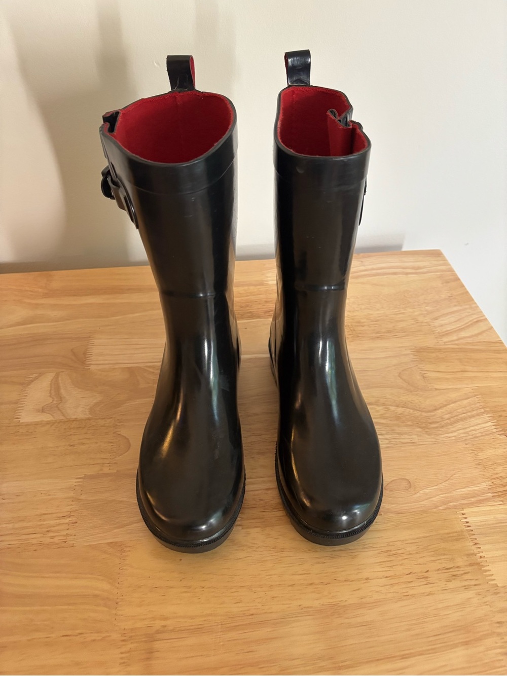 Capelli Women's Black Rain Boots with Red Interior Lining - Size 6